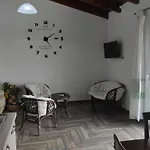 펜션 Erilia 산 조반니 수에르기우